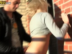 Loiroa, Masturbação, Ao ar livre cartaz de rua outdoor, Piercing, Público, Engolir, Sexo grupal a três