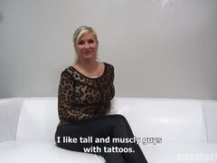 Store bryster, Blondine, Tjekke, Hd, Mor jeg gerne vil kneppe, Piercing, Tatovering