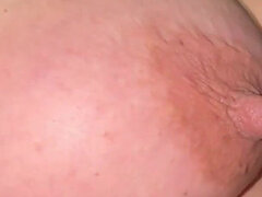 Rijpe lesbienne, Natuurlijke tieten, Tepels, Naakt, Tieten likken