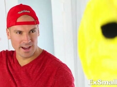 Velik kurac, Rjavolaska, Hd, Pošast, Majhen, Kričal, Koščena, Najstnice