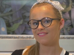 Amatéri, Blondína, Žena, Prirodzené prsia, Sólo, Teenka, Švédska rojka, Kozičky