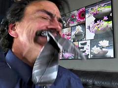 Blondi, Suihinotto, Äiti jota haluaisin panna, Sukkahousut, Imevä, Tissit