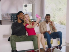 Blondine, Braunhaarige, Hundestellung, Aufs gesicht abspritzen, Gruppe, Hd, Interrassisch, Reiten