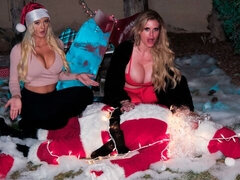 Blondína, Kuřba, Na psíka, 2 ženy 1 muž, Honění, Milf  mčbp, Vyholené, Švédska rojka