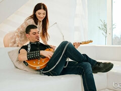 Amatør, Stor kukk, Kukk suging, Bakfra, Naturlige bryster, Fitte, Tynn, Tenåring