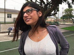 Mia Khalifa is having group sex