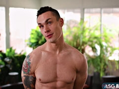 Amateur, Anal, Sucer une bite, Queue, Homosexuelle, Branlette thaïlandaise, Tatouage