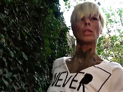 Enthousiasteling, Flashing, Hardcore, Gezichtspunt, Openbaar, Realiteit, Tatoeage, Onder de rok