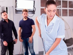 Leie, Grosser arsch, Grosse titten, Blasen, Dürr, Strümpfe, Jungendliche (18+), Flotter dreier