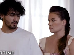 Gros seins, Sucer une bite, 2 femmes 1 homme, Première fois, Mère que j'aimerais baiser, Seins naturels, Plan cul à trois, Vierge