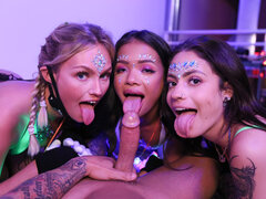 Gruppo, Baciando, Lingerie, Orgia, Festa, Punto di vista pov, Tatuaggi, Tette