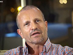 Arsch, Aus dem arsch in den mund, Schlafzimmer, Grosse titten, Blasen, Kehlenfick, Aufs gesicht abspritzen, Natürlichen titten