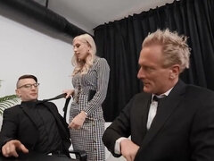 Grote lul, Blond, Groepseks, Interraciaal, Ondergoed, Ruw, Spuiten, Tatoeage