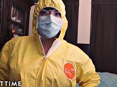 Stora tuttar, Avsugning, Brunett, Fingering, Slick, Onani, Tuttar