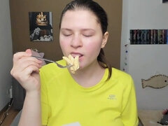 18, Amatéri, Bbw, Veľký zadok, Brunetka, Prirodzené prsia, Sólo, Teenka