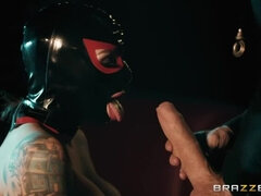 Røv, Stor røv, Brunette, Italiener, Latex, Nylonstrømper, Fisse, Tatovering