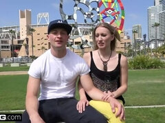 Grote lul, Blond, Pijpbeurt, Hardcore, Hd, Moeder die ik wil neuken, Openbaar, Tieten likken