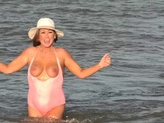 Skinny dip, softcore, tattooed milf