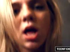 Sucer une bite, Éjaculation interne, Hd, Culottes ou slips, Punition, Criant, Jupe, Sous la jupe