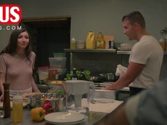 Store pupper, Brunette, Kjendis, Par, Hd, Kjøkken, Moden, Trekant