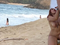 Amateur, Plage, Seins naturels, Nudiste, Public, Rousse roux