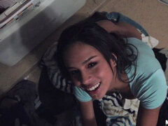 Rumpa, Brunett, Fångad, Doggystyle, Handjobb, Latina, Pov, Tuttar