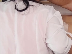 Leie, Grosser arsch, Grosser schwanz, Braunhaarige, Handjob, Selbstgemacht, Latina, Krankenschwester