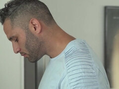 18 ans, Bondage domination sadisme masochisme, Brunette brune, Tir de sperme, Fétiche, Interracial, Masturbation, Public