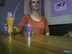 Amatorka, Tyłek, Łazienka, Blondynka, Samochód, Na wolnym powietrzu, Punkt widzenia, Mokry