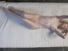 Amatør, Rumpe, Blond, Naturlige bryster, Naken, Tynn, Tenåring, Pupper