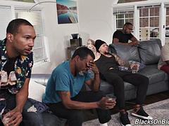 Anal, Verga grande, Mamada, Corridas, Doble penetracion, Ébano, Grupo, Interracial