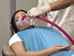 Ασιάτης, Μεγάλα βυζιά, Χύσιμο, Βυζιά