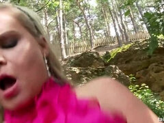 Blondine, Kehlenfick, Fingern, Handjob, Hd, Lingerie, Milf, Im freien