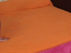 Derrière les coulisses, Blonde, Sucer une bite, Cocu, Tir de sperme, Seins naturels, Épouse