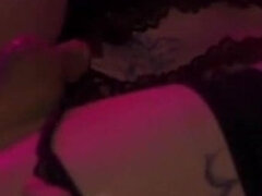 Anal, Lingerie, Machine à baiser, Masturbation, Tatouage