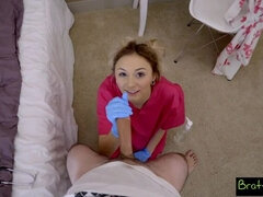 Duży kutas, Blondynka, Twarzowy, Drobna, Punkt widzenia, Cipka, Ssanie, Nastolatki