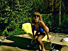 Stora tuttar, Bikini, Blondin, Pool, Solo, Tuttar, Vintage