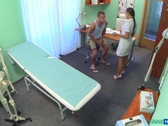 Arts, Hondjeshouding, Likken, Verpleegster, Kantoor, Kut duiken, Uniformpje, Bekijker