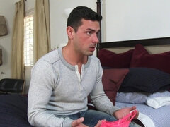 Stor pik, Brunette, Sædskud, Hårdt, Hd, Latinsk, Søster, Tatovering