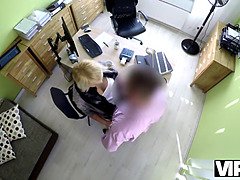 Krásky, Blondýna, Kuřba, Prsatá, Puma, Dávení penisem, Mamina, Nevlastní máma