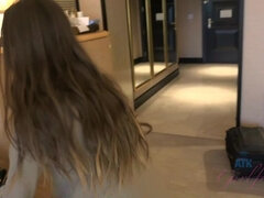 Amatéři, Přítelkyně, Drobounká, Různé pohledy, Vyholené, Odstraňování, Tetování, Kozičky