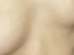 Inder, Brystvorter, Pupper