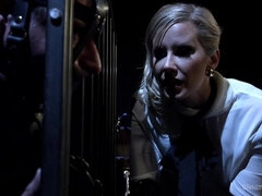 Facesitting, Mulher dominante, Masturbação, Punhos, Humilhação, Orgasmo, Prostrado, Punição