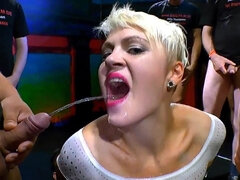 Culo grande, Tetas grandes, Morena, Fetiche, Madres para coger, Orinar, Flaco, Hijo