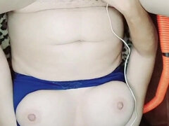 Amateur, Gorda, Hembra, Peludo, Latina, Masturbación, Leche, Tetas naturales