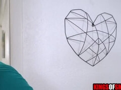 항문, 큰 음경, 수음, 밀프, 아들, 계모, 금기, 관음증이 있는 사람