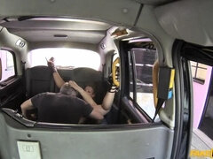 Pompino, Macchina, Da dietro, Sega, Leccata, All'aperto, Punto di vista pov, Figa