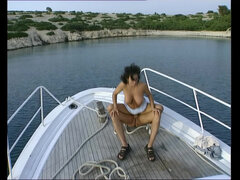 18, Velika rit, Fafanje, Par, Naravne joške, Najstnice, Retro