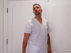 Rumpa, Baben, Stor kuk, Avsugning, Hardcore, Milf, Porrstjärnor, Fitta