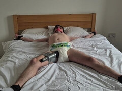 Amateur, Couple, Fétiche, Homosexuelle, Humiliation, Vibromasseur